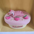 سبت تخزين وردي بتصميم فراولة بغطا – Pink Strawberry Woven Storage Basket with Lid