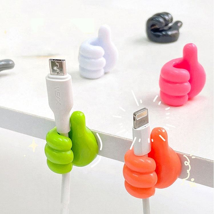 منظم سلك الشاحن السيليكون بشكل صباع – Thumb-Shaped Silicone Cable Holders